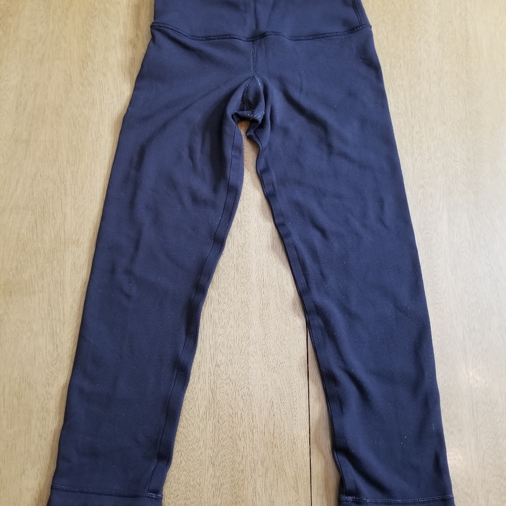 Black lululemon